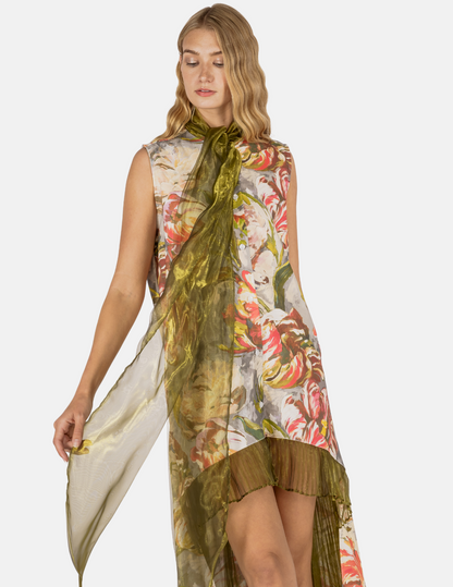 Olive Brouf dress made of Jaquard & Organza.